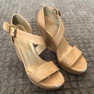 Stuart Weitzman nude wedge